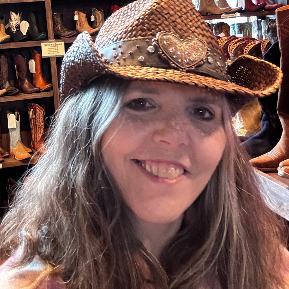 Meet your Posher, Kimberly